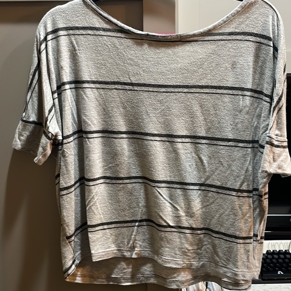 Women’s LOVE short sleeved shirt. Size medium. Gray w/black letters and stripes - Picture 4 of 4